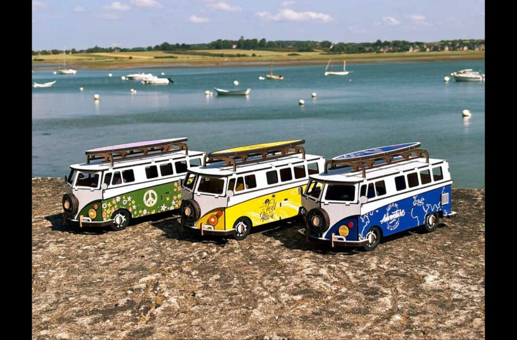 Volkswagen T1 bus red or turquoise